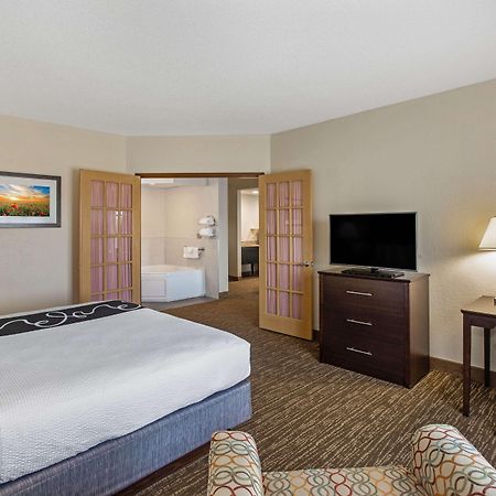 فندق لا كوينتا إن آند سويتس باي ويندام سارسوتا - I75 The Meadows المظهر الخارجي الصورة